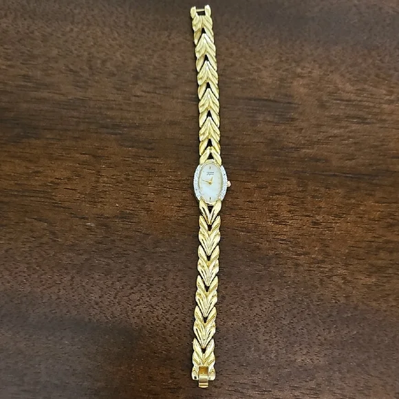 Citizen Gold Women's Bracelet Watch - Picture 1 of 4